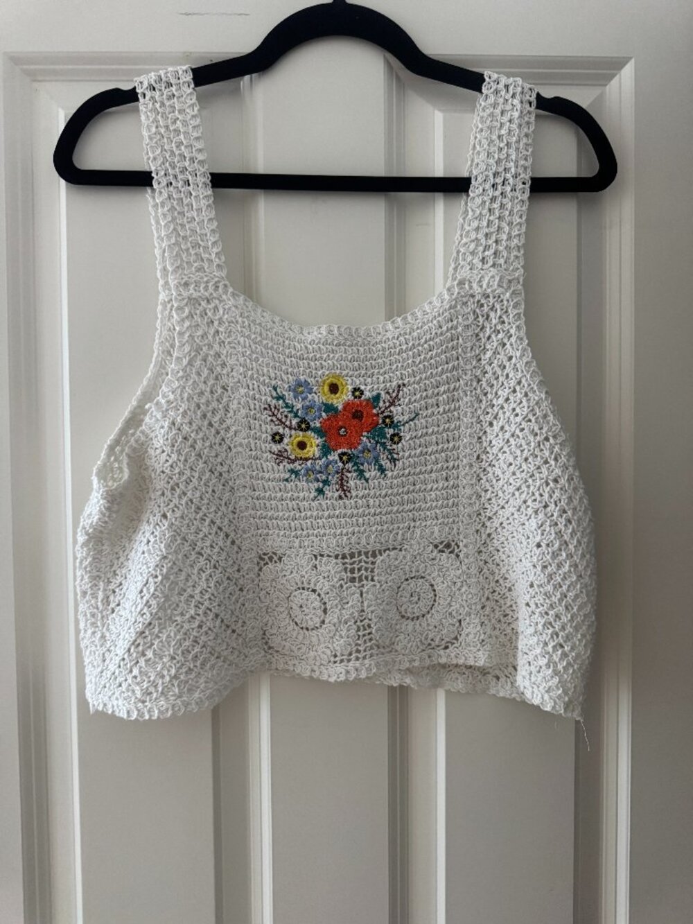Vintage Crochet Crop Top w/ Florals - women's med